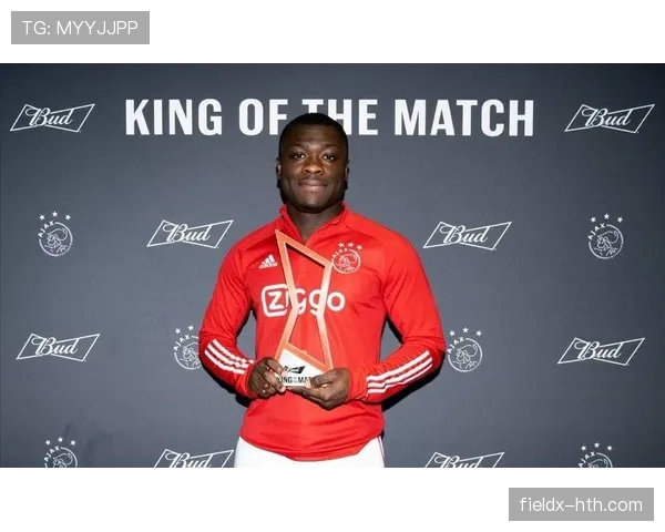 德甲自由球员转会动态：合同到期球员积极寻求新挑战，表现引关注