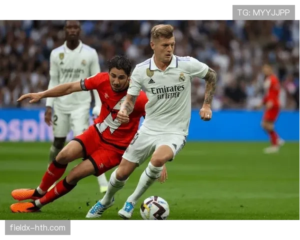 巴列卡诺新锋线球员签约，备受期待能为新赛季带来佳绩